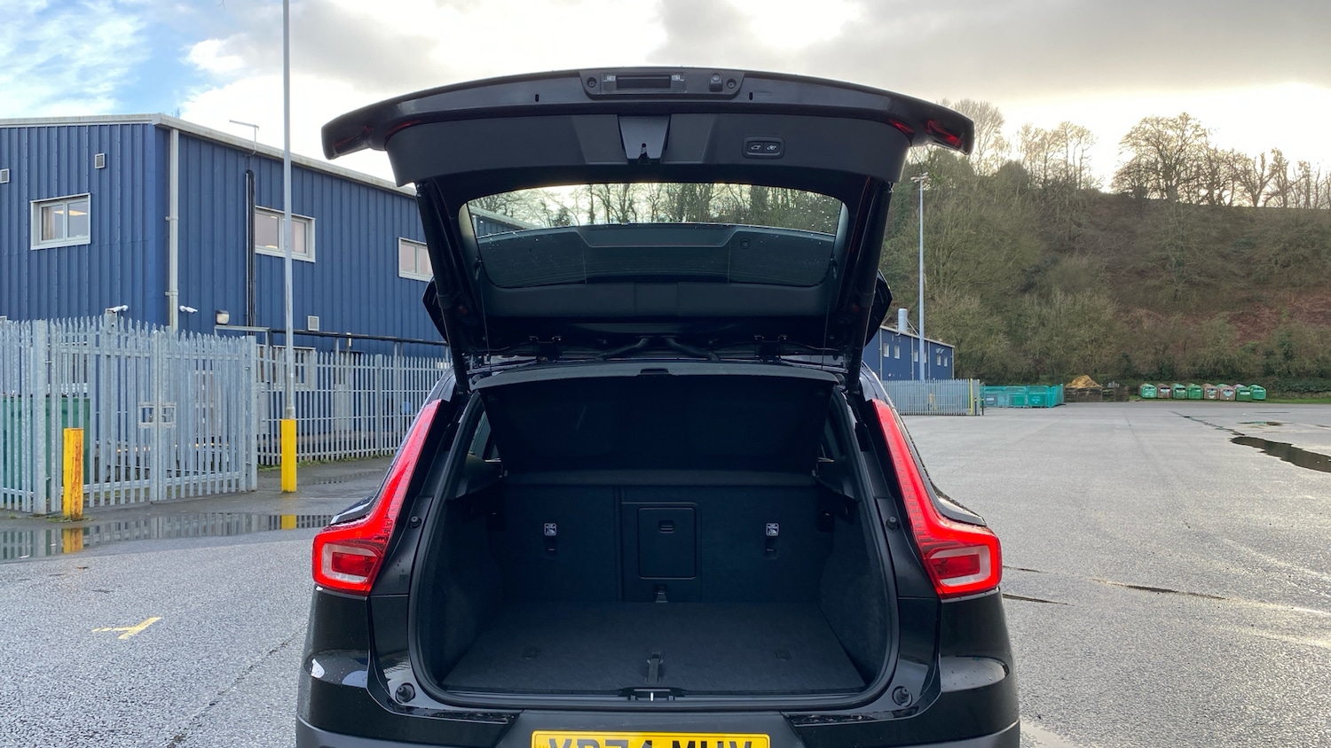 Used Volvo XC40 2024 for sale - 77902904: Photo 13