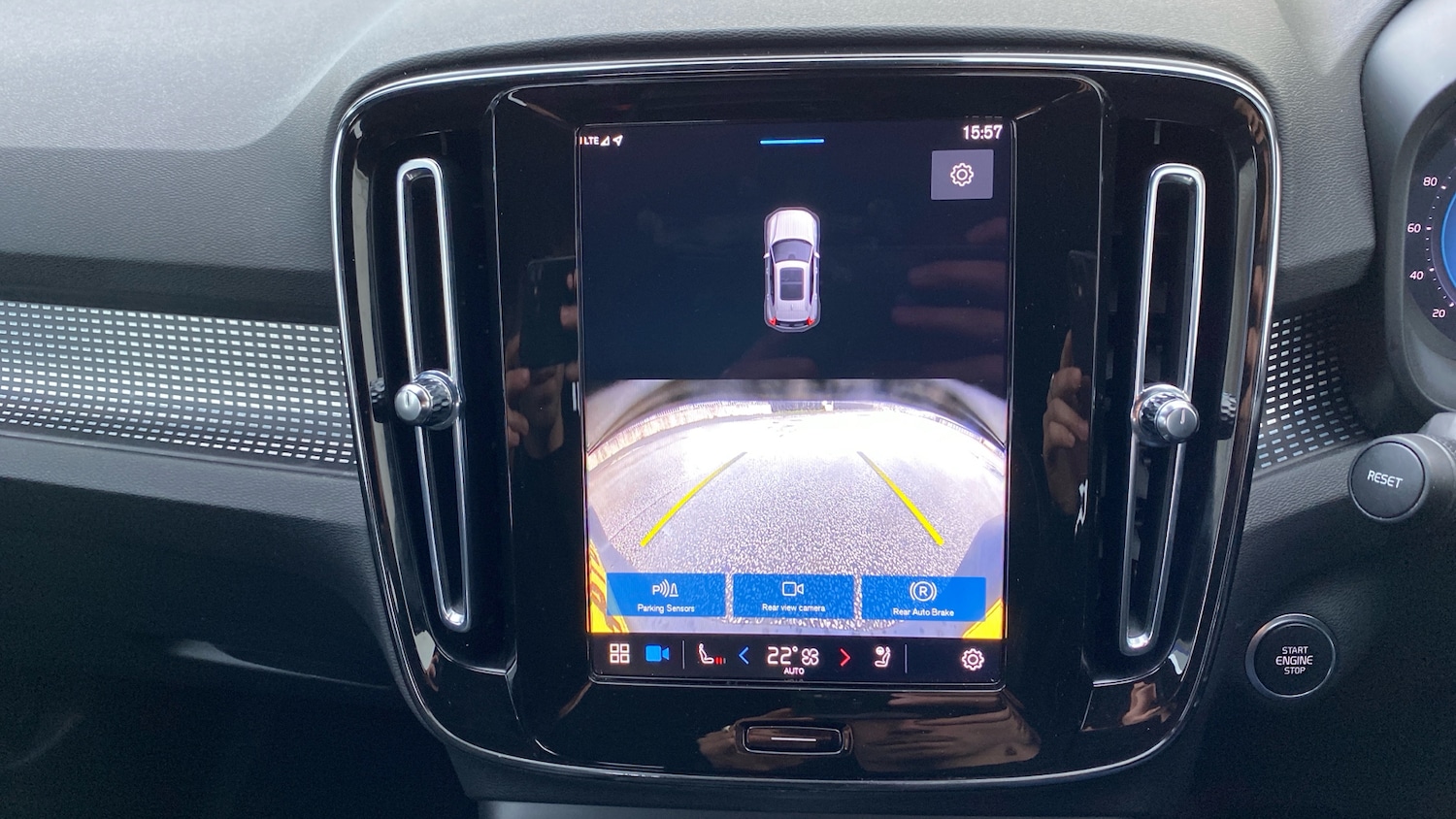 Used Volvo XC40 2024 for sale - 77902904: Photo 16