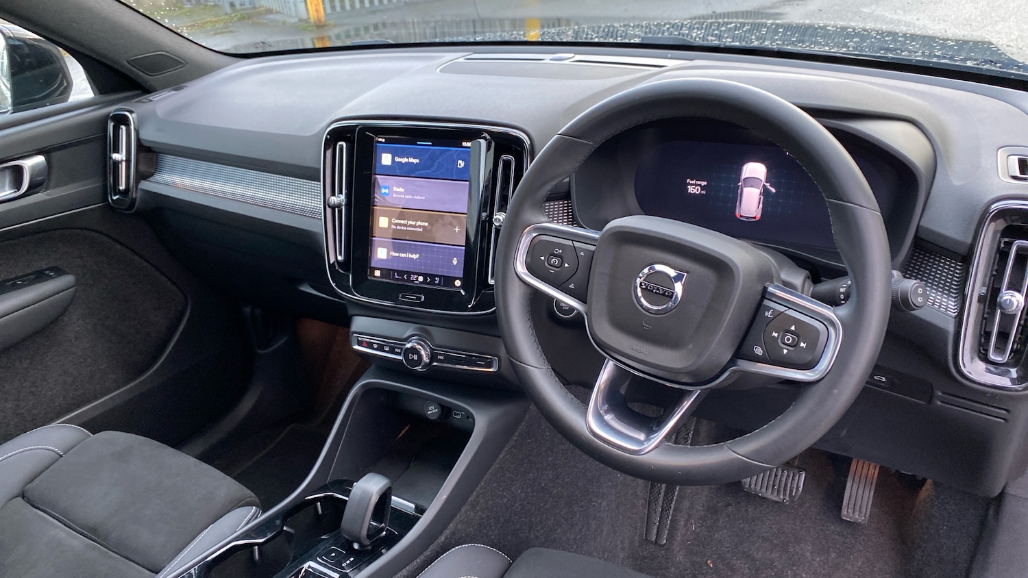 Used Volvo XC40 2024 for sale - 77902904: Photo 4