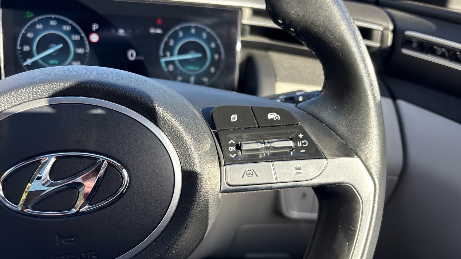 Used Hyundai TUCSON 2021 for sale - 76352407: Photo 42