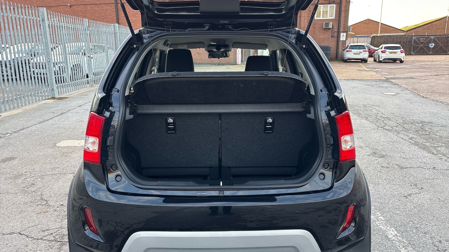 Used Suzuki Ignis 2024 for sale - 76958404: Photo 4