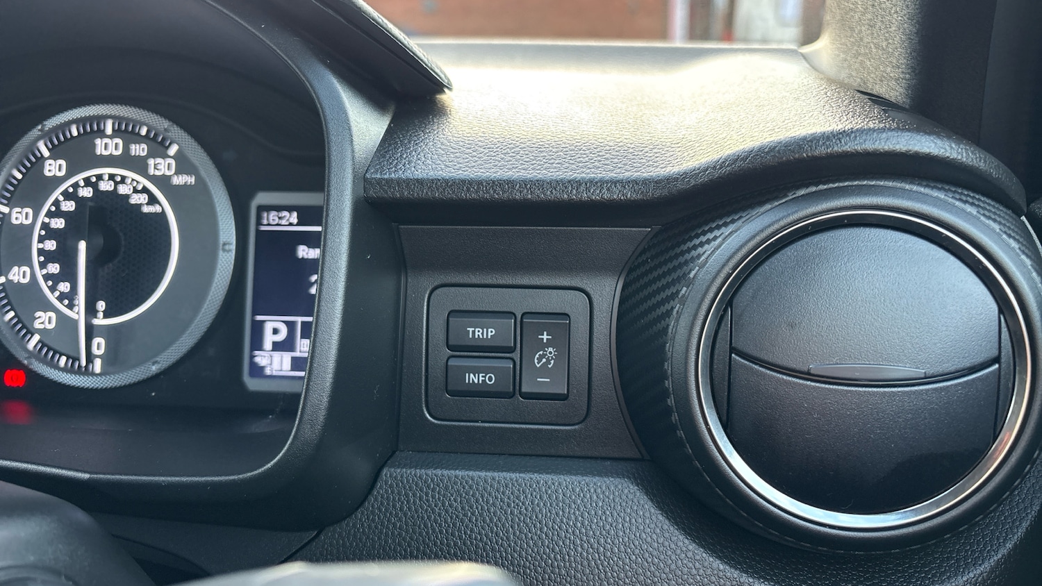 Used Suzuki Ignis 2024 for sale - 76958404: Photo 42