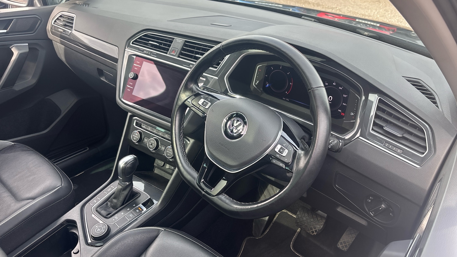 Used Volkswagen Tiguan 2019 for sale - 76045382: Photo 11