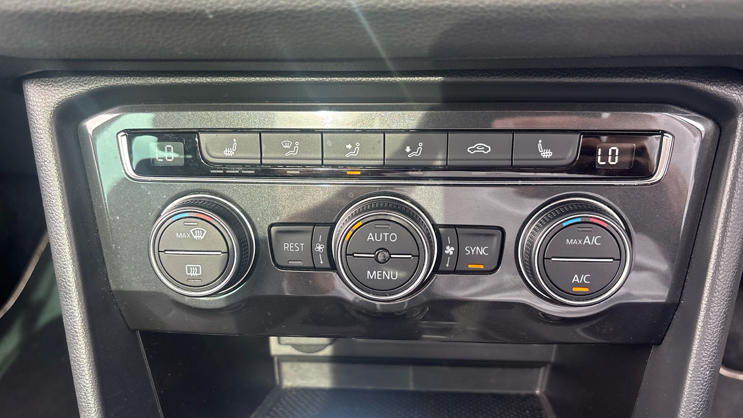 Used Volkswagen Tiguan 2019 for sale - 76045382: Photo 32