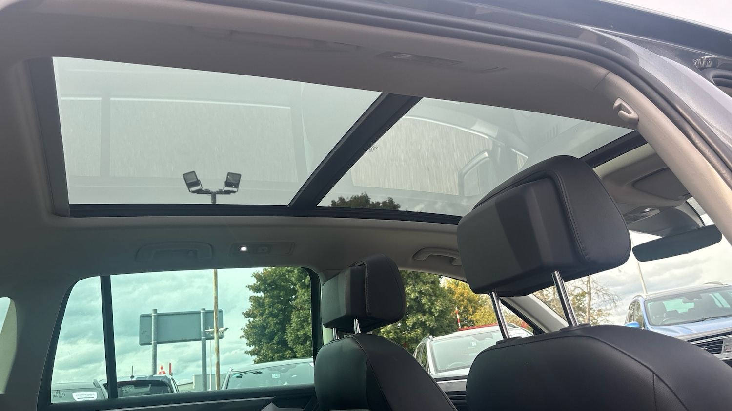 Used Volkswagen Tiguan 2019 for sale - 76045382: Photo 48