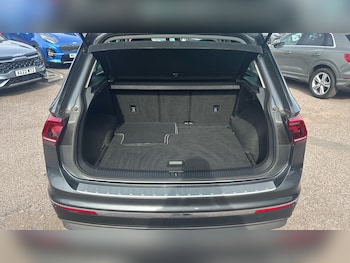 Used Volkswagen Tiguan 2019 for sale - 76045382: Photo 4