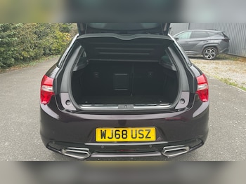 Used DS Automobiles DS 5 2018 for sale - 76205917: Photo
