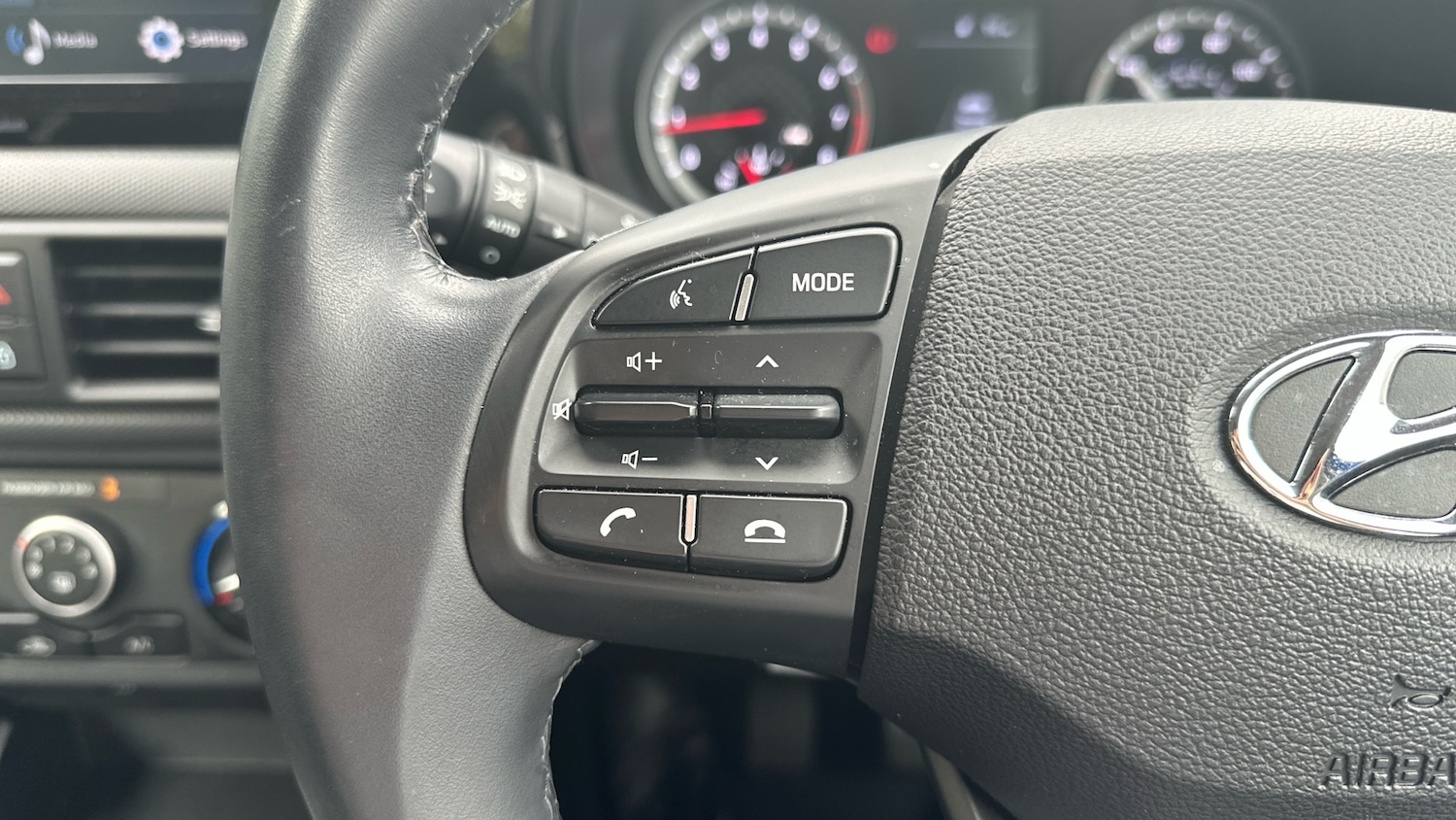Used Hyundai i10 2022 for sale - 76159943: Photo 26