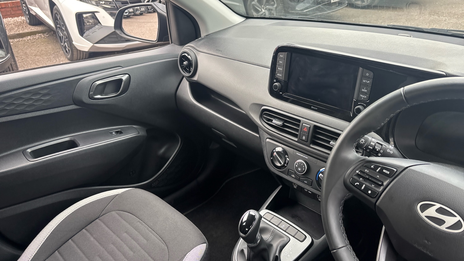 Used Hyundai i10 2024 for sale - 76100848: Photo 14