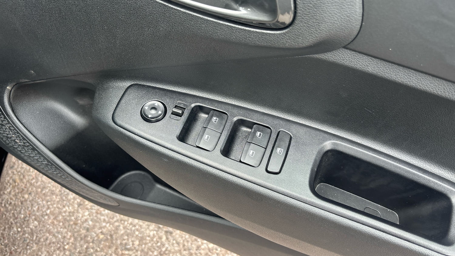 Used Hyundai i10 2024 for sale - 76100848: Photo 28