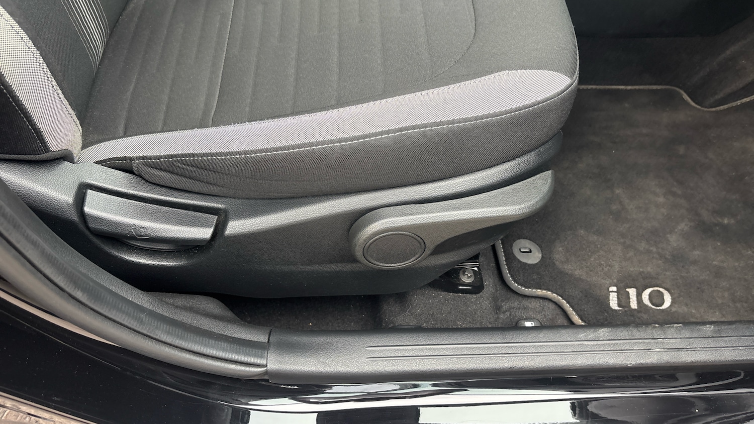 Used Hyundai i10 2024 for sale - 76100848: Photo 29