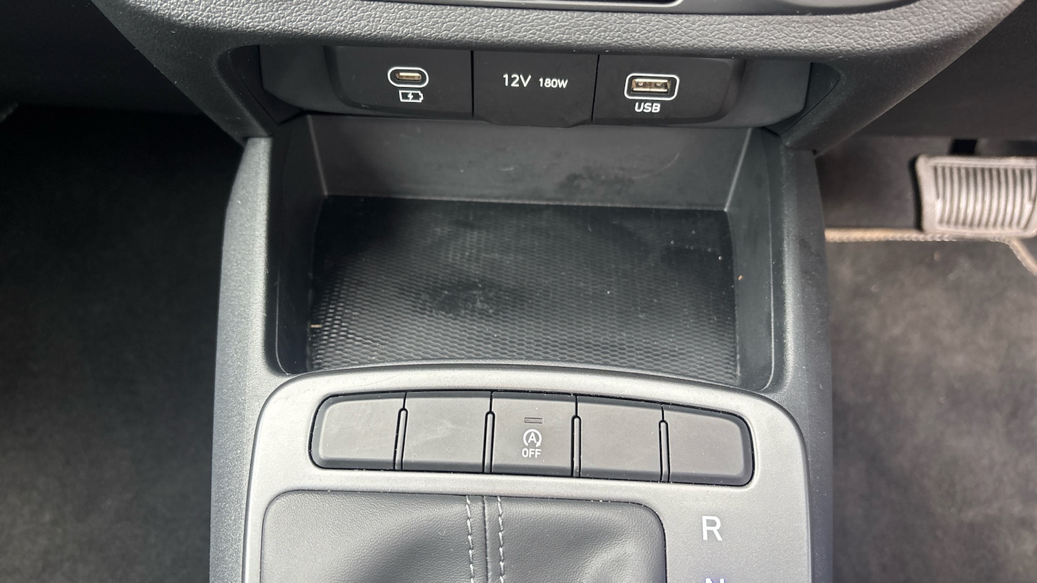 Used Hyundai i10 2024 for sale - 76100848: Photo 39