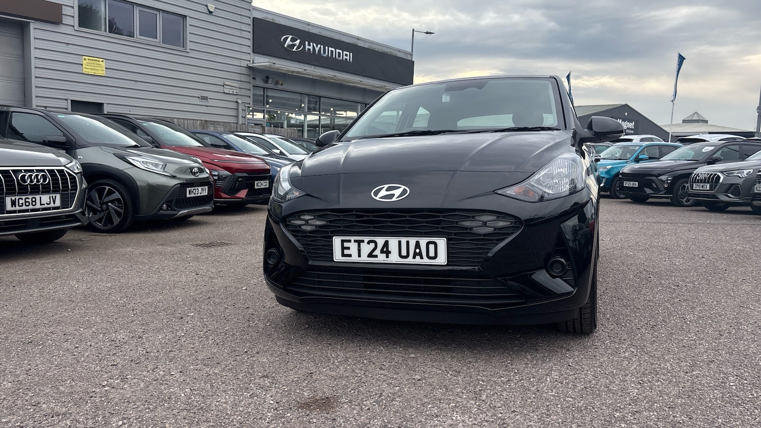 Used Hyundai i10 2024 for sale - 76100848: Photo 44