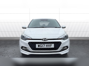Used Hyundai i20 2017 for sale - 76329876: Photo