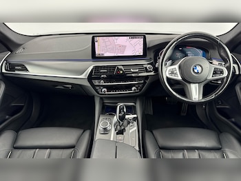 Used BMW 5 Series 2022 for sale - 76402311: Photo