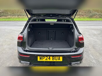 Used Volkswagen Golf 2024 for sale - 77759134: Photo