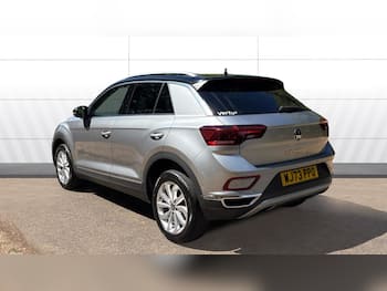 Used Volkswagen T-Roc 2023 for sale - 79407937: Photo