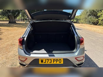 Used Volkswagen T-Roc 2023 for sale - 79407937: Photo