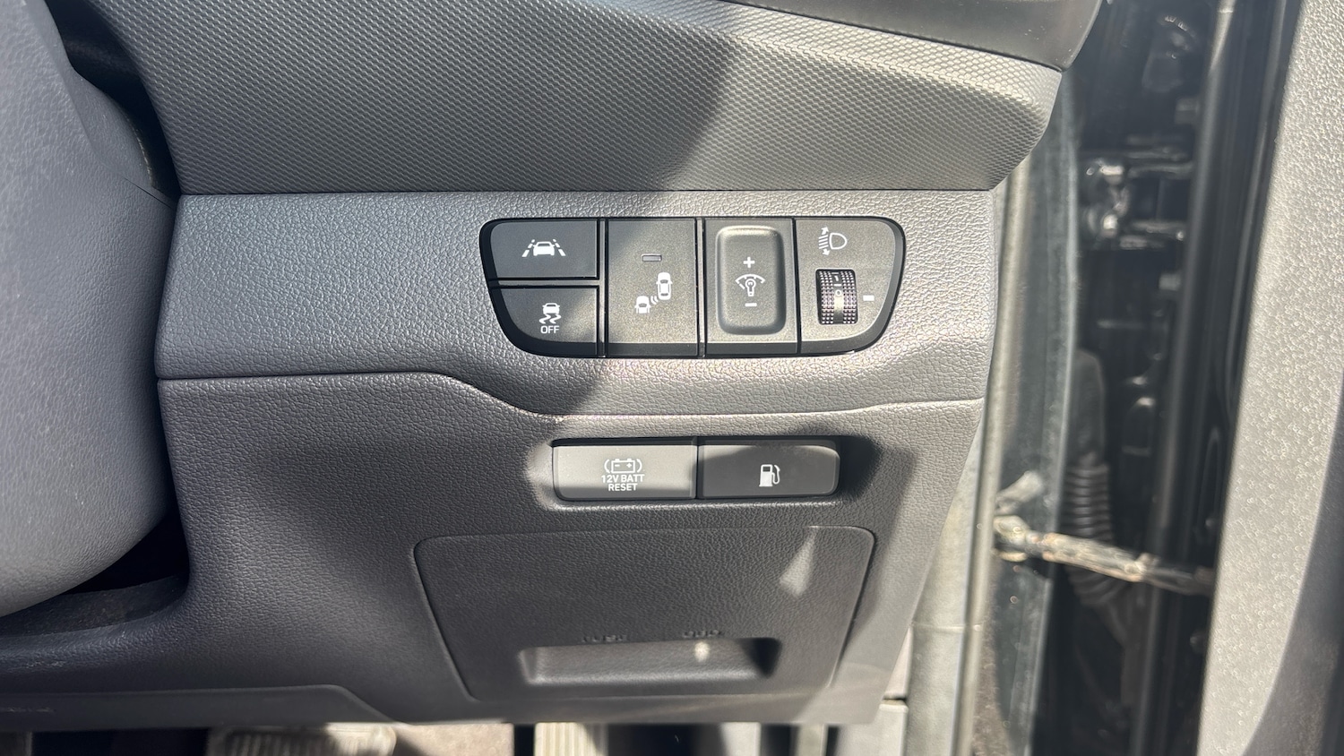 Used Hyundai IONIQ 2021 for sale - 76102776: Photo 35