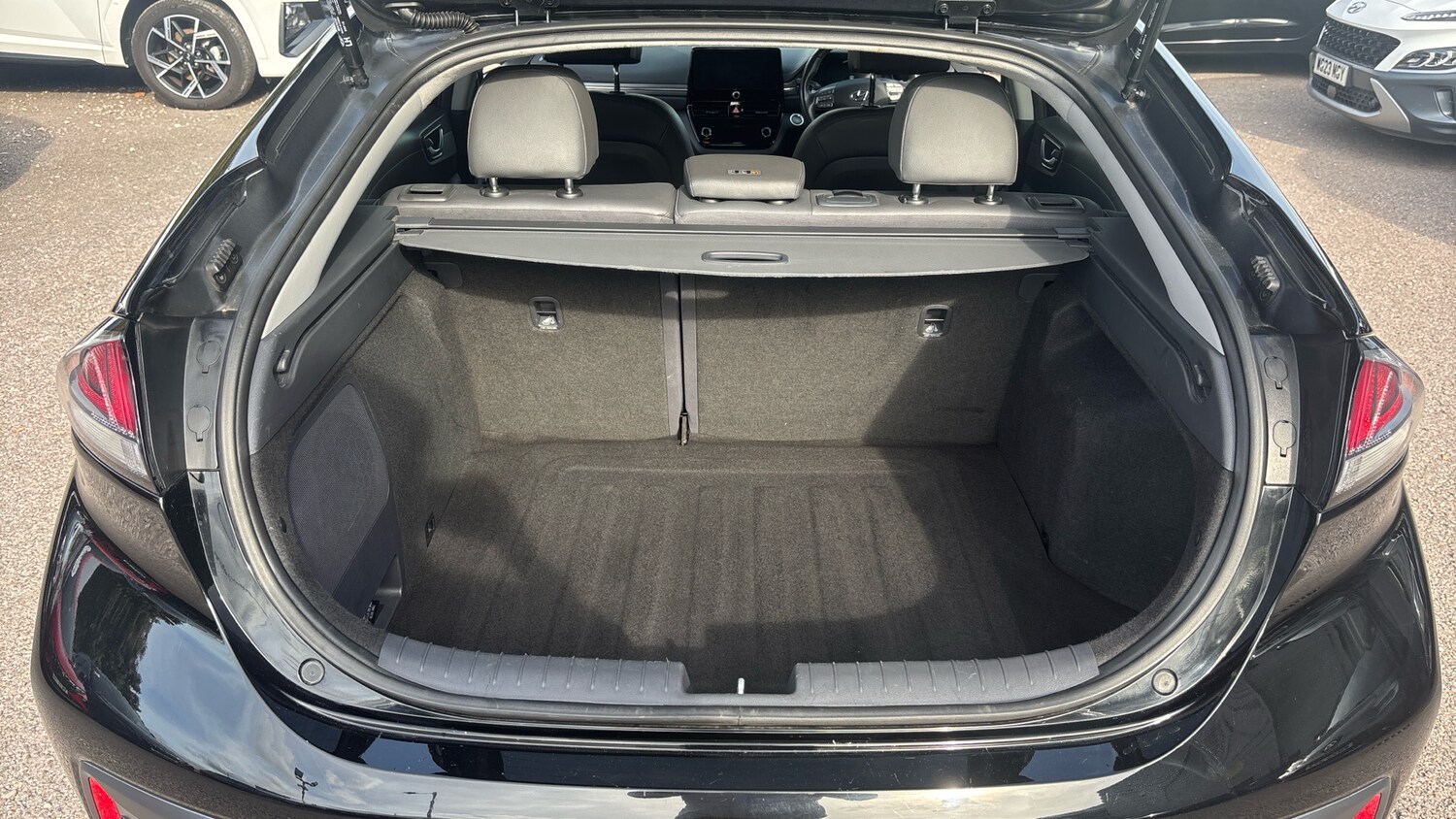 Used Hyundai IONIQ 2021 for sale - 76102776: Photo 4