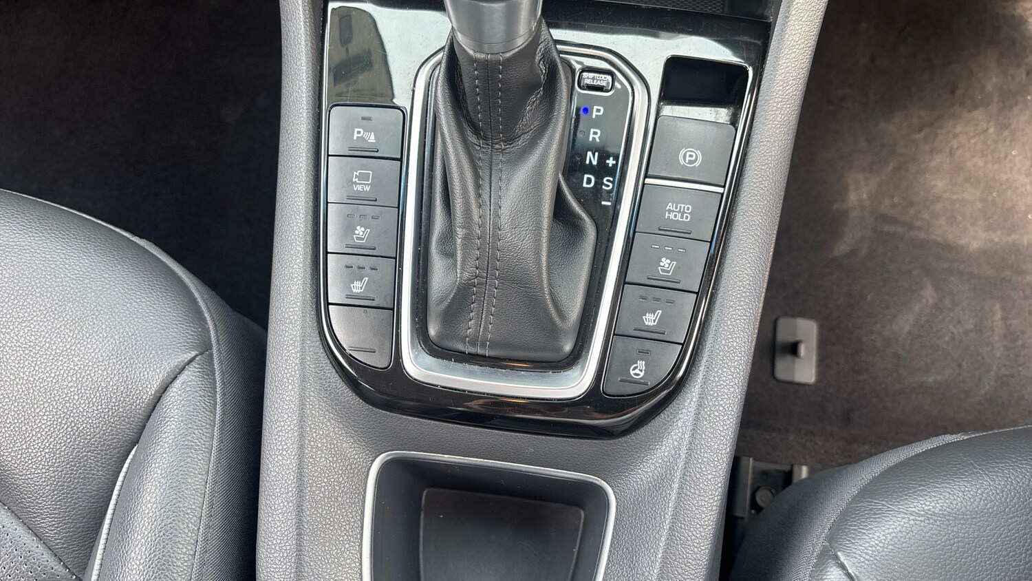 Used Hyundai IONIQ 2021 for sale - 76102776: Photo 40