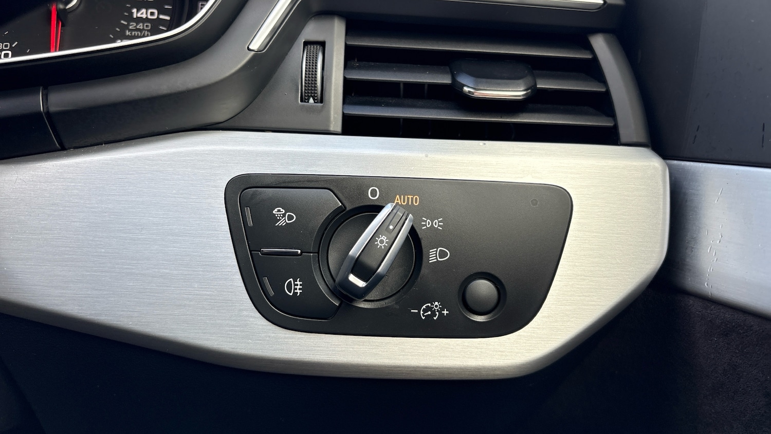 Used Audi A4 2019 for sale - 76892849: Photo 48