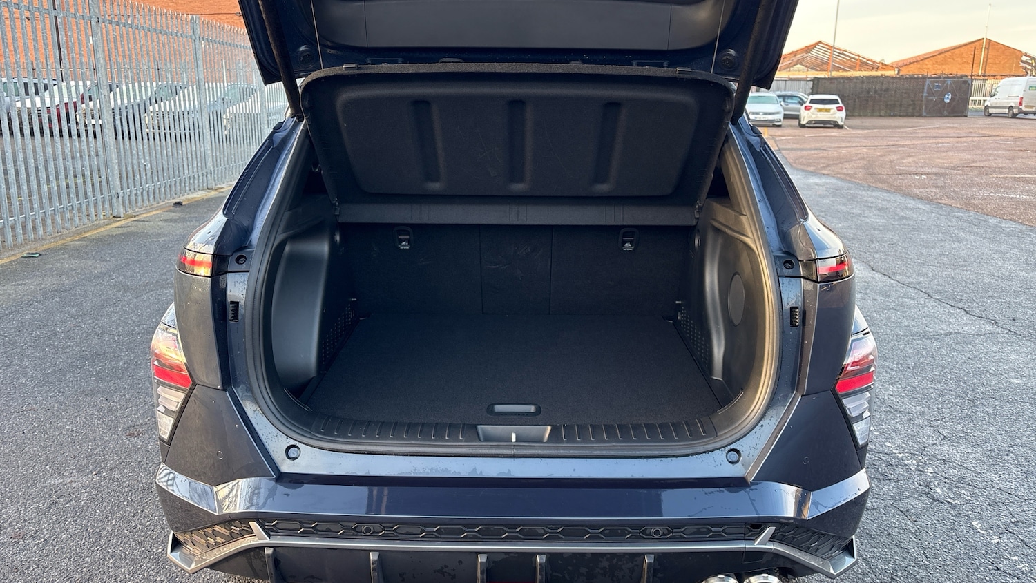 Used Hyundai KONA 2025 for sale - 76757041: Photo 4