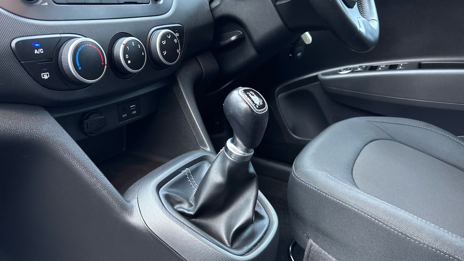 Used Hyundai i10 2018 for sale - 76859027: Photo 13