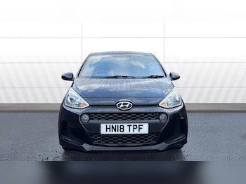 Used Hyundai i10 2018 for sale - 76859027: Photo