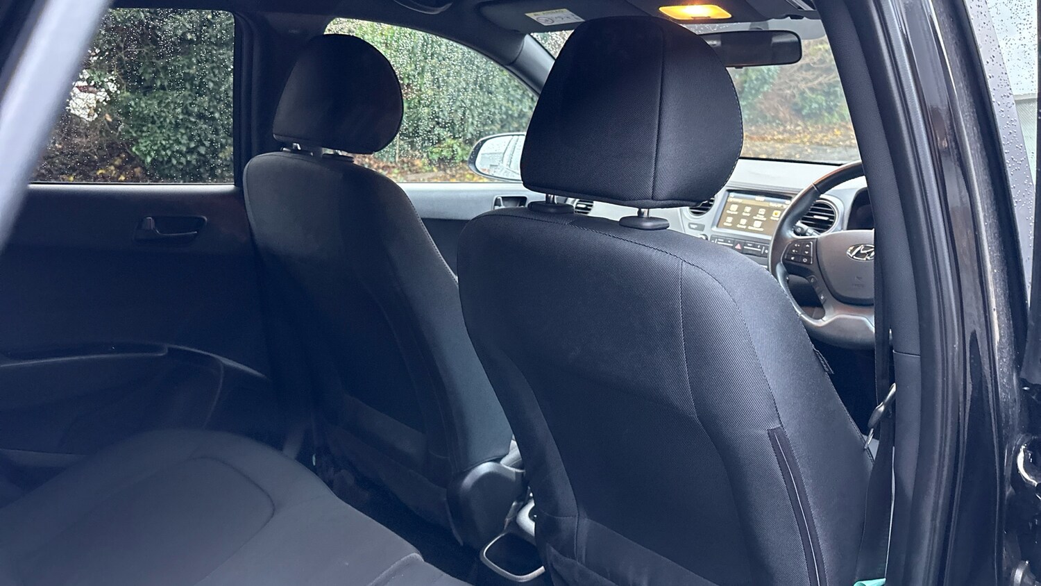 Used Hyundai i10 2018 for sale - 76859027: Photo 48