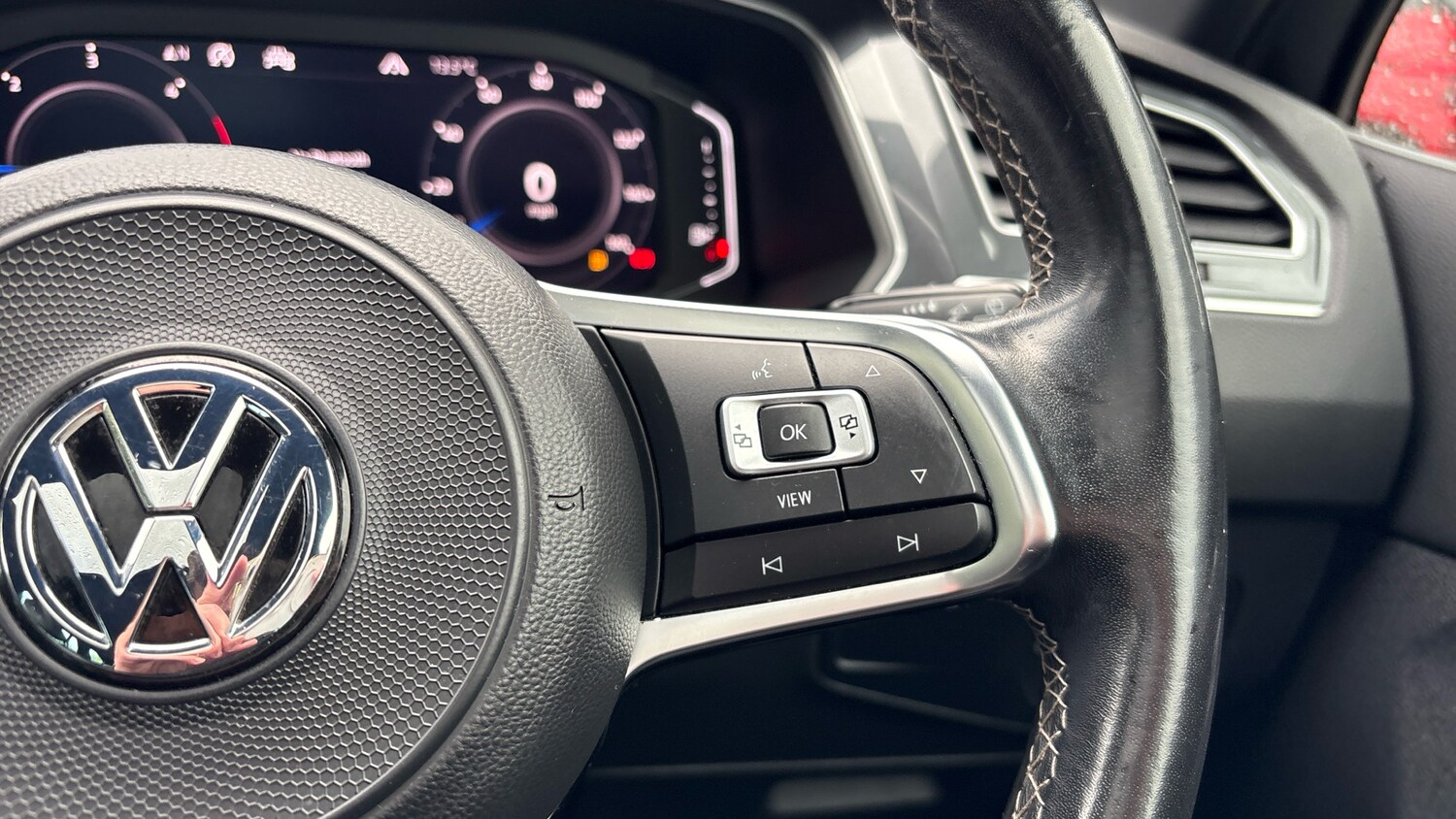 Used Volkswagen Tiguan 2020 for sale - 76287107: Photo 46
