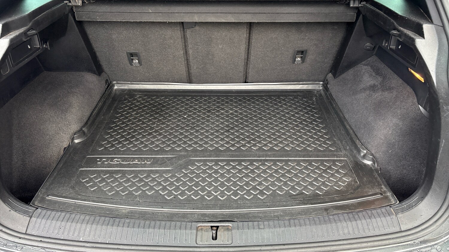 Used Volkswagen Tiguan 2020 for sale - 76287107: Photo 58