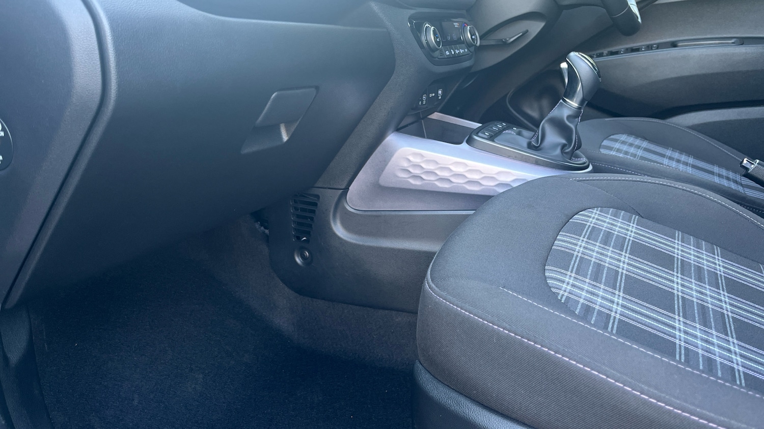 Used Hyundai i10 2024 for sale - 76067397: Photo 44