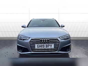 Used Audi A4 2019 for sale - 76287108: Photo