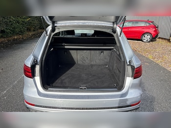 Used Audi A4 2019 for sale - 76287108: Photo