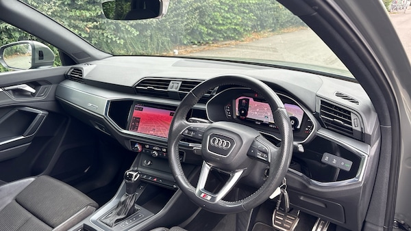 Used Audi Q3 2019 for sale - 75545401: Photo 11