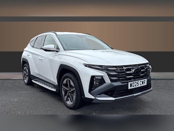 2025 (25) - 1.6T Plug-in Hybrid Premium 5dr 4WD Auto Estate