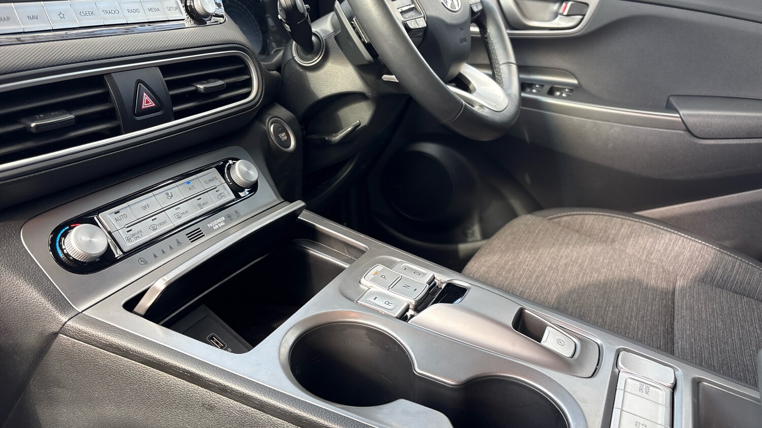 Used Hyundai KONA 2020 for sale - 78053421: Photo 13