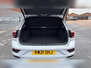 Used Volkswagen T-Roc 2021 for sale - 76958405: Photo