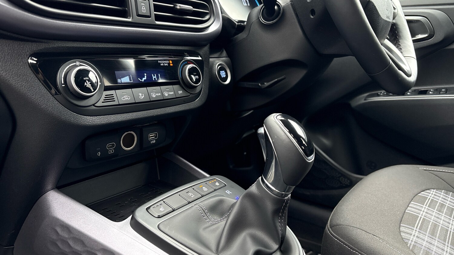 Used Hyundai i10 2024 for sale - 76507995: Photo 13