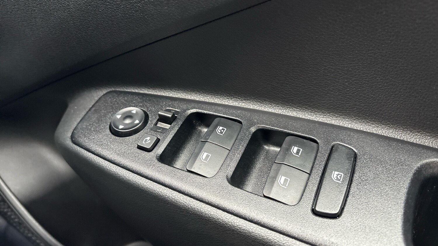 Used Hyundai i10 2024 for sale - 76507995: Photo 45