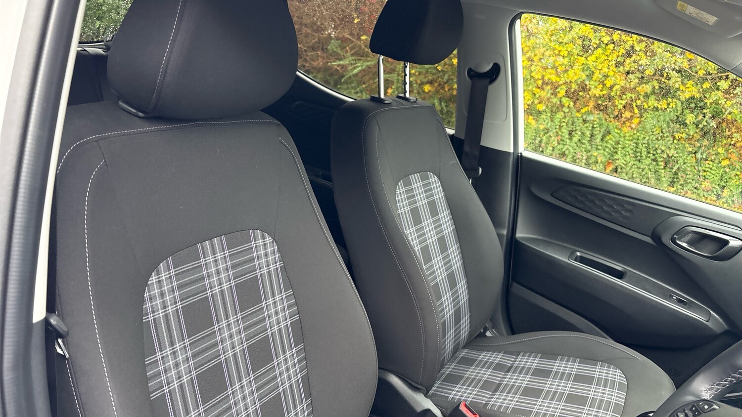 Used Hyundai i10 2024 for sale - 76507995: Photo 48