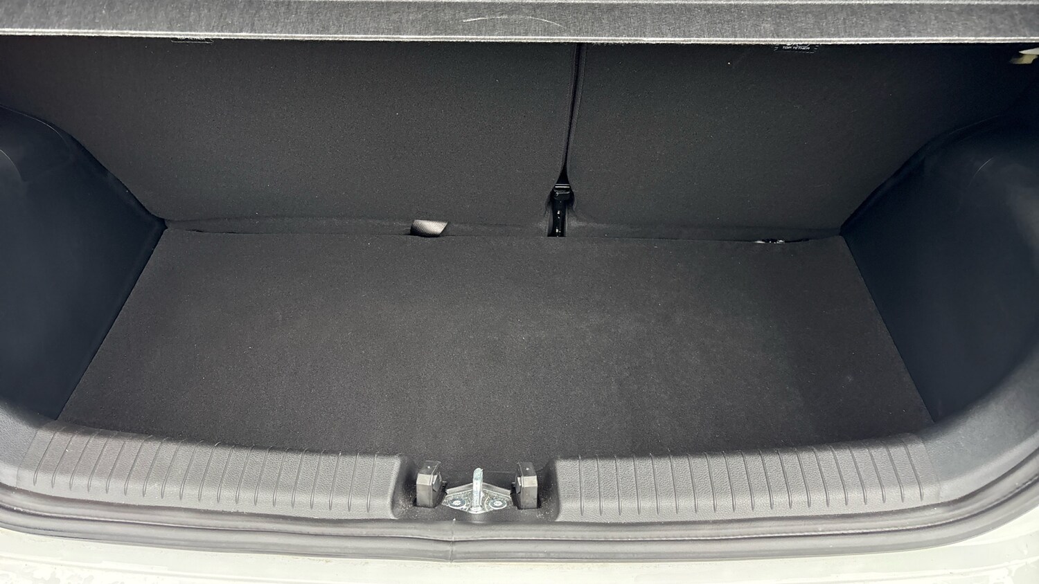 Used Hyundai i10 2024 for sale - 76507995: Photo 51