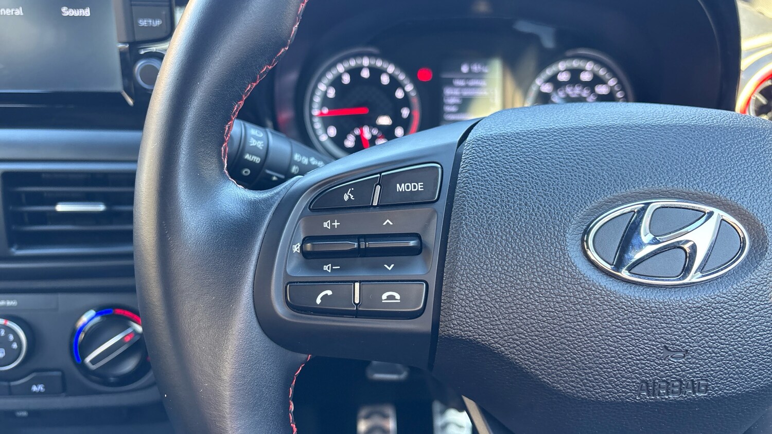 Used Hyundai i10 2020 for sale - 76650952: Photo 39