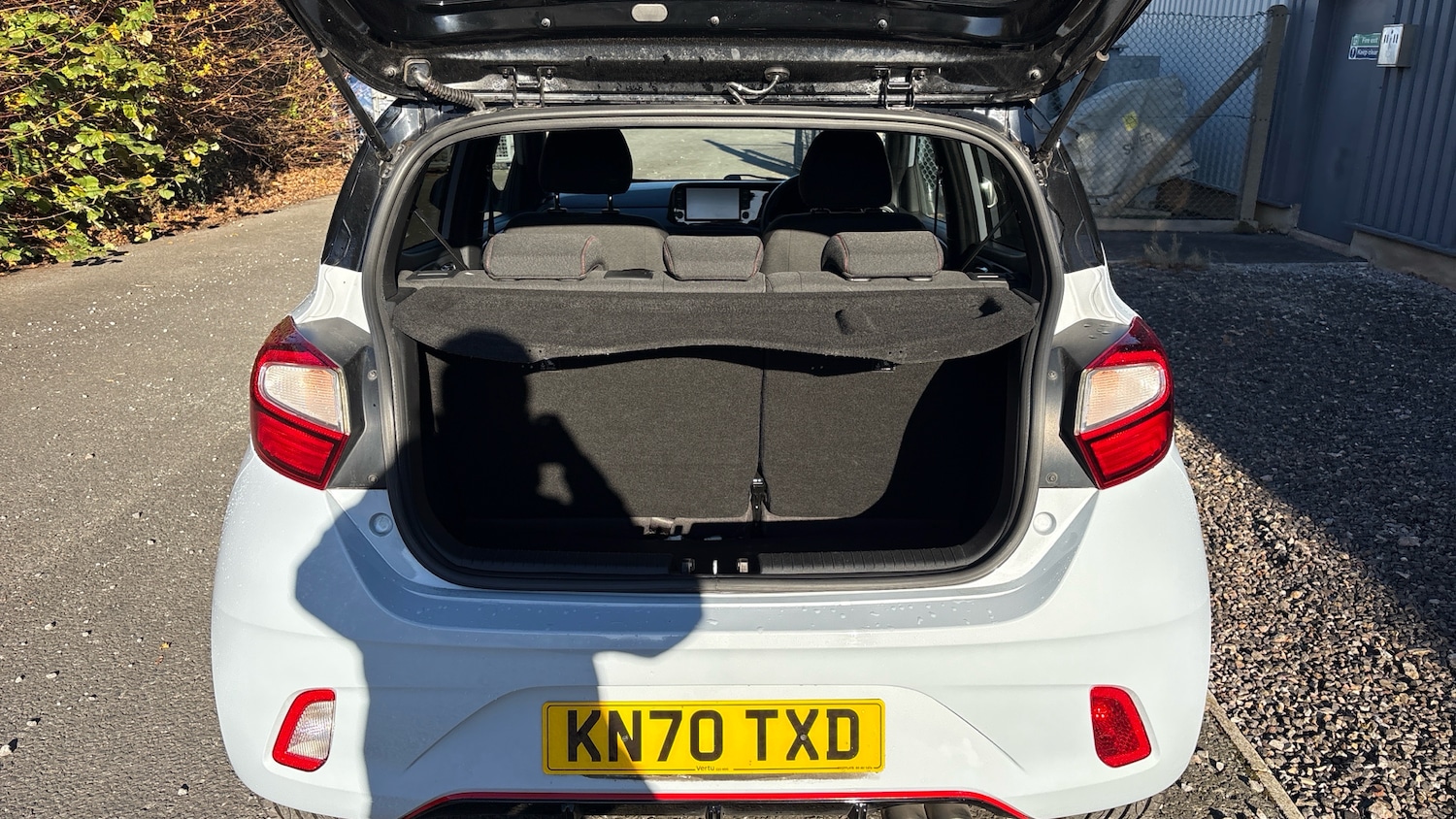 Used Hyundai i10 2020 for sale - 76650952: Photo 4