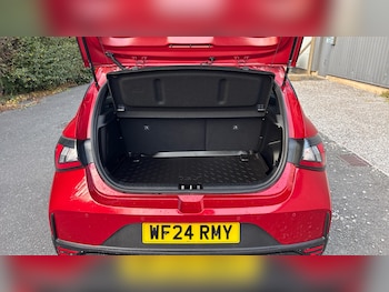 Used Hyundai i20 2024 for sale - 76404457: Photo