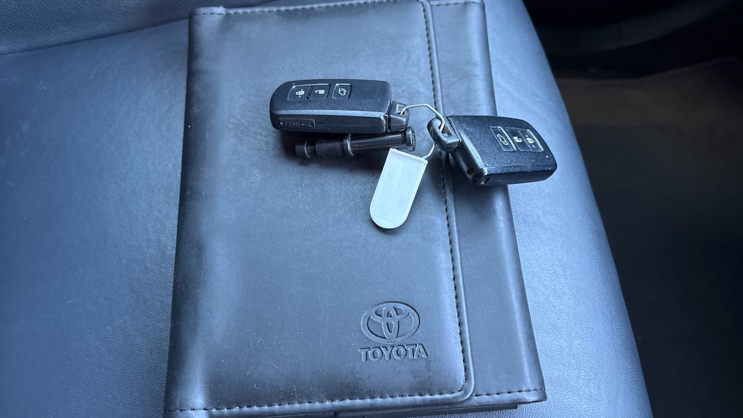 Used Toyota RAV4 2017 for sale - 76649928: Photo 19