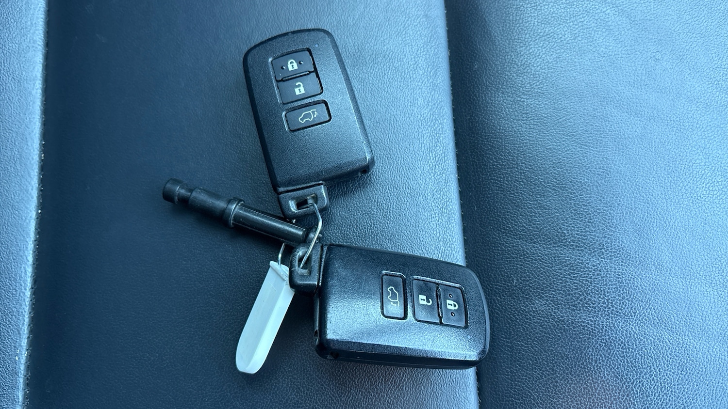 Used Toyota RAV4 2017 for sale - 76649928: Photo 20