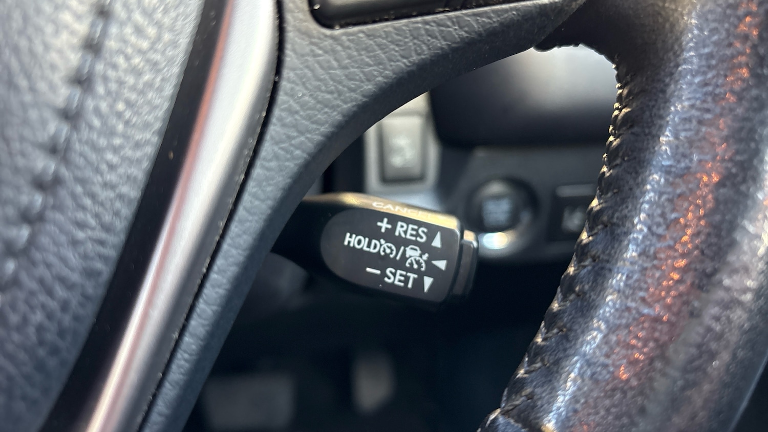 Used Toyota RAV4 2017 for sale - 76649928: Photo 43