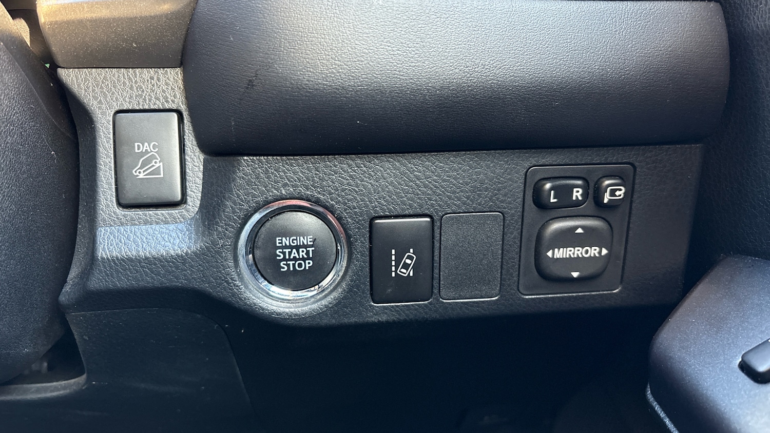 Used Toyota RAV4 2017 for sale - 76649928: Photo 44